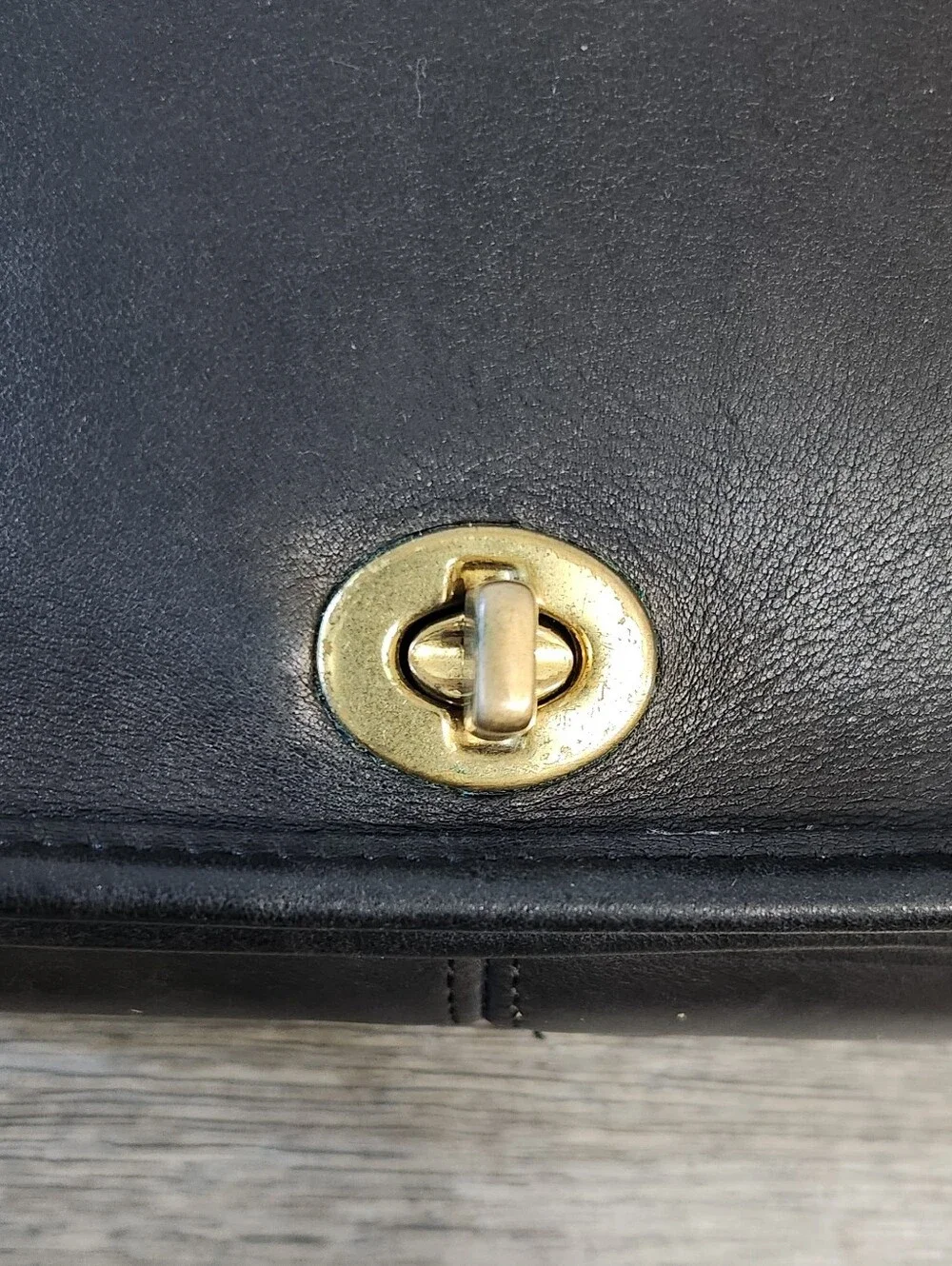 Vintage Coach Black Leather‎ Crossbody Bag